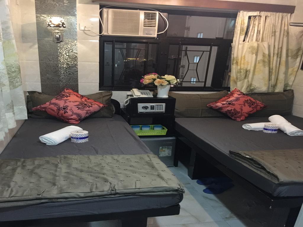 Skyview Hostel Хонконг Екстериор снимка