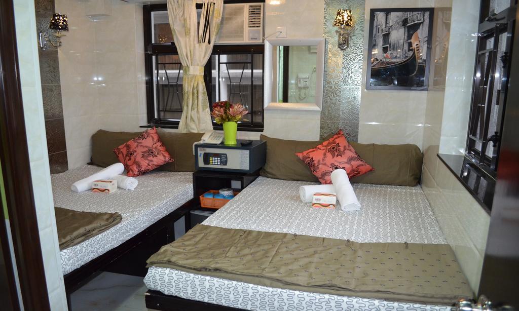 Skyview Hostel Хонконг Екстериор снимка