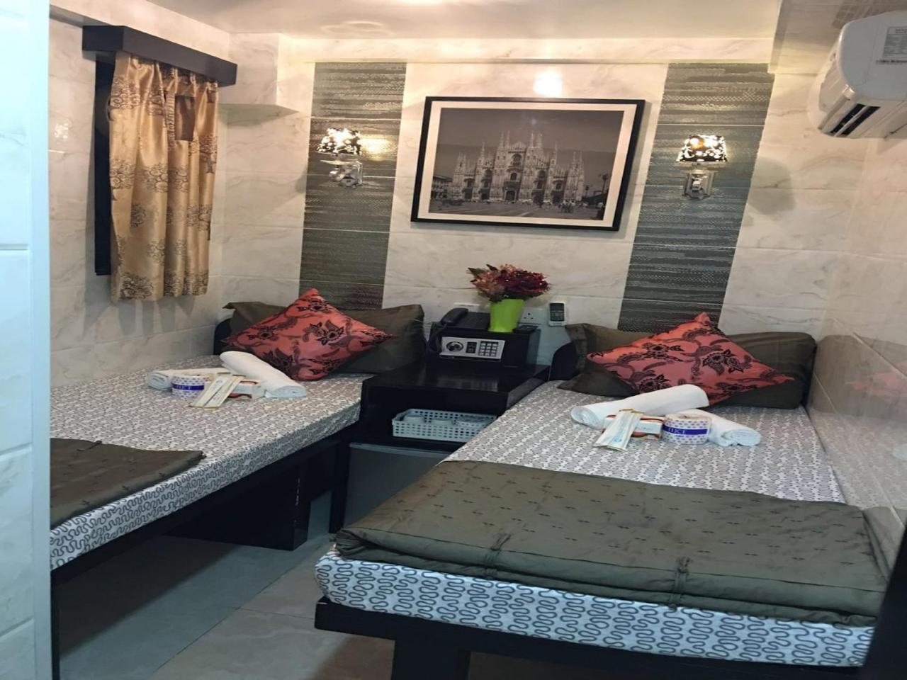 Skyview Hostel Хонконг Екстериор снимка